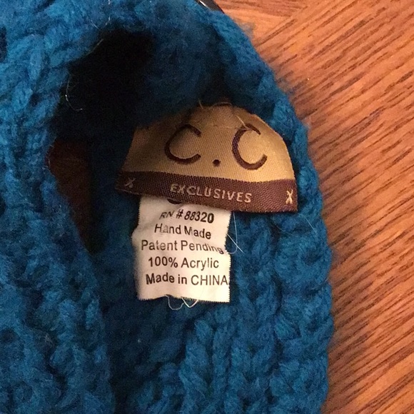 Two Pretty woolen Headbands - Picture 3 of 3